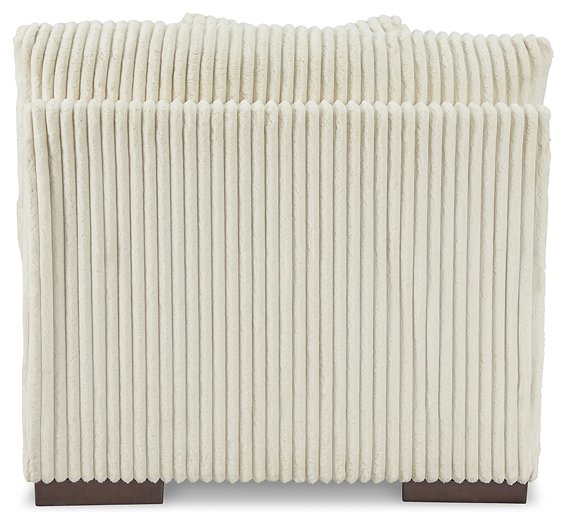 Lindyn Sectional - Dimensional Outlet Furniture (Oakland, CA)