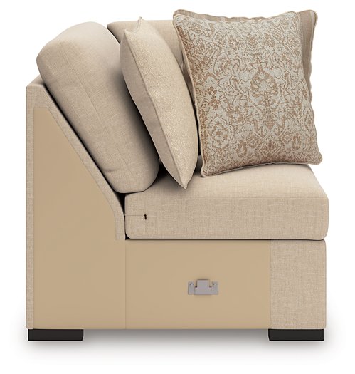 LadyMae Sectional with Chaise - Dimensional Outlet Furniture (Oakland, CA)