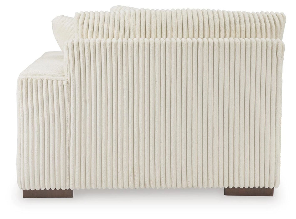Lindyn Sectional with Chaise