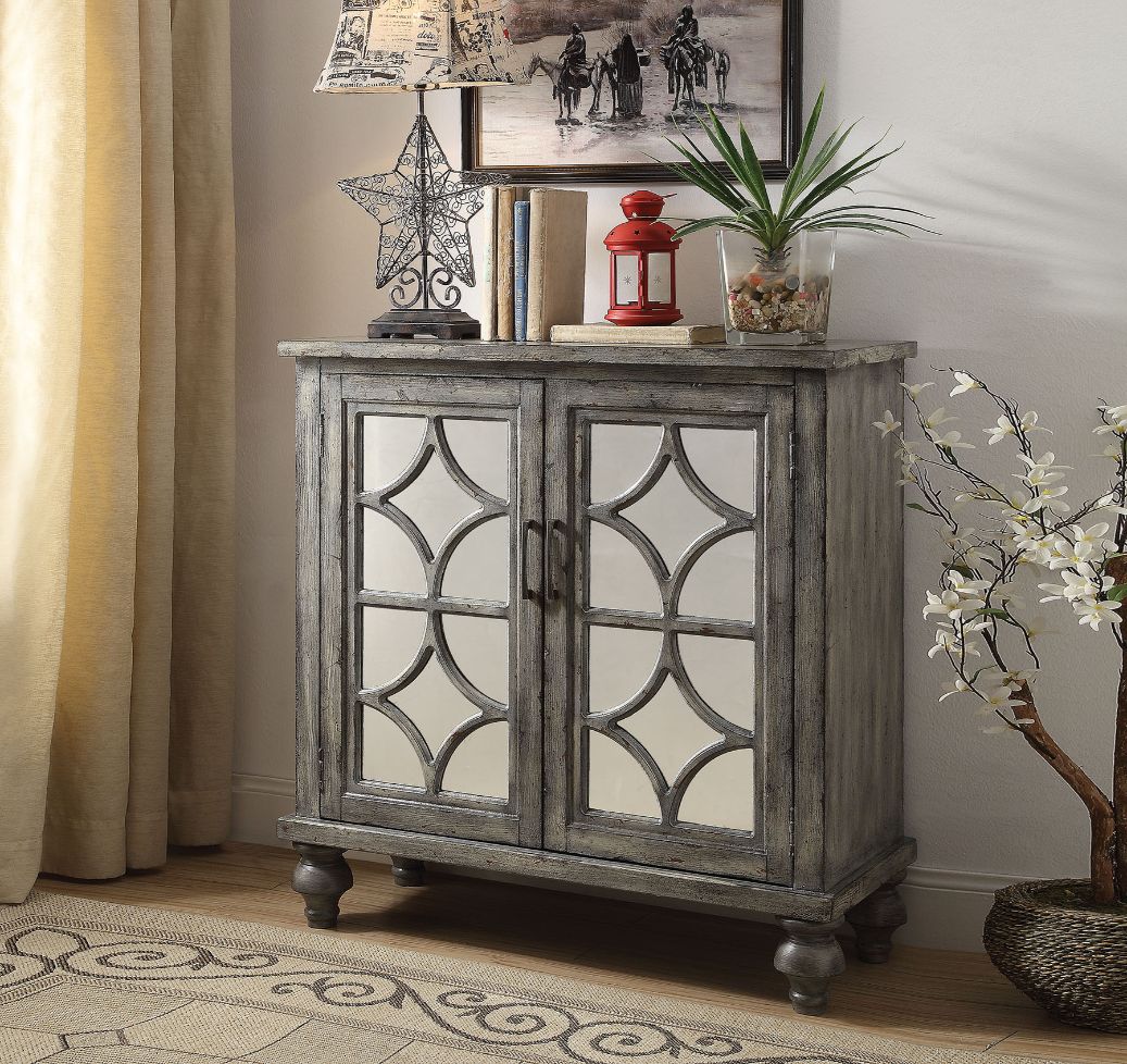Velika Collection
