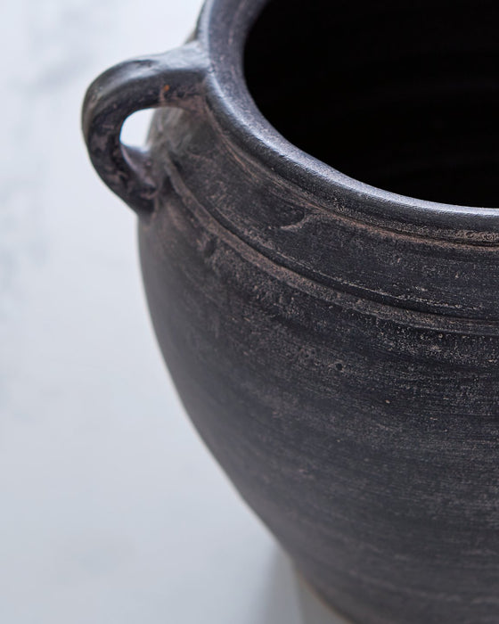 Meadie Vase - Dimensional Outlet Furniture (Oakland, CA)