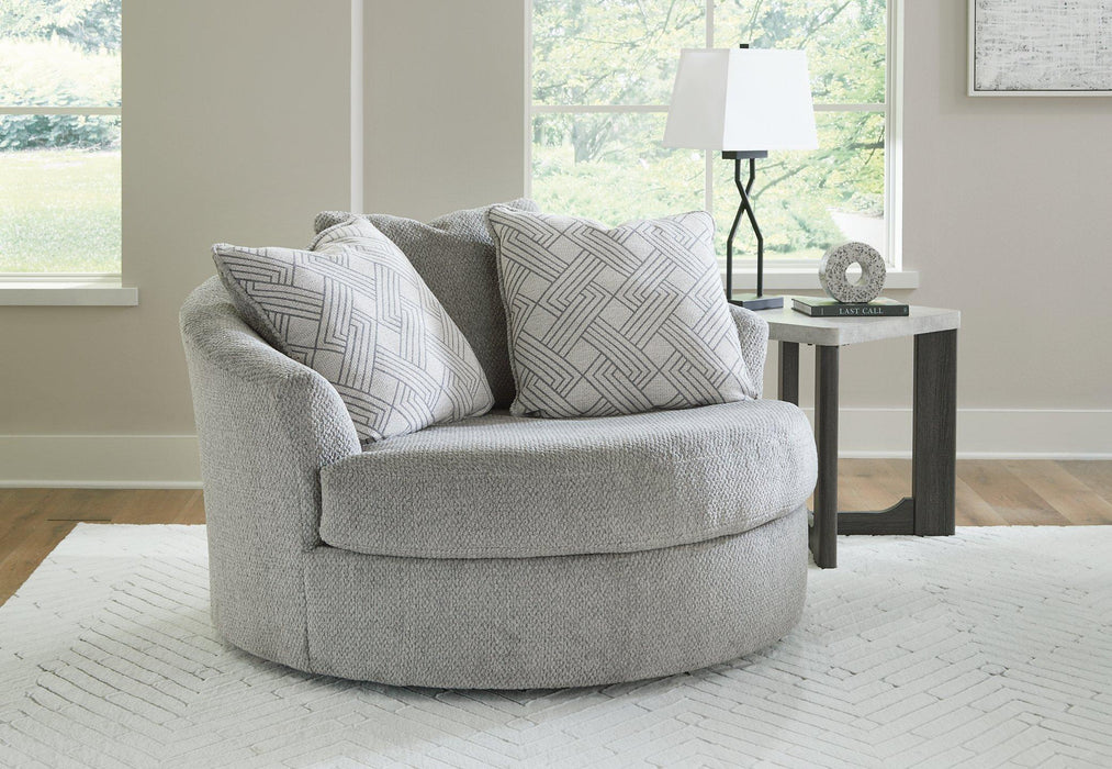 Casselbury Oversized Swivel Accent Chair - Dimensional Outlet Furniture (Oakland, CA)