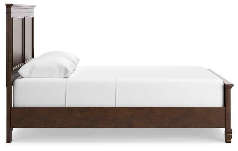 Danabrin Bed - Dimensional Outlet Furniture (Oakland, CA)