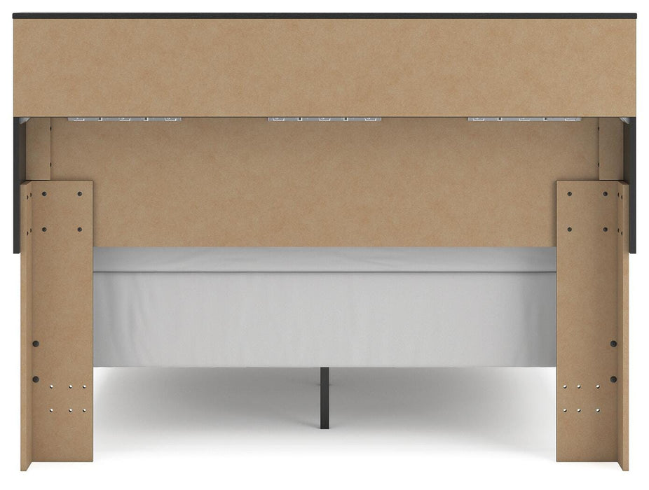 Broachmyn Bed - Dimensional Outlet Furniture (Oakland, CA)