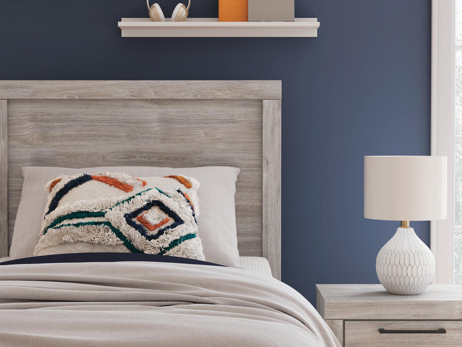 Broachmyn Bed - Dimensional Outlet Furniture (Oakland, CA)