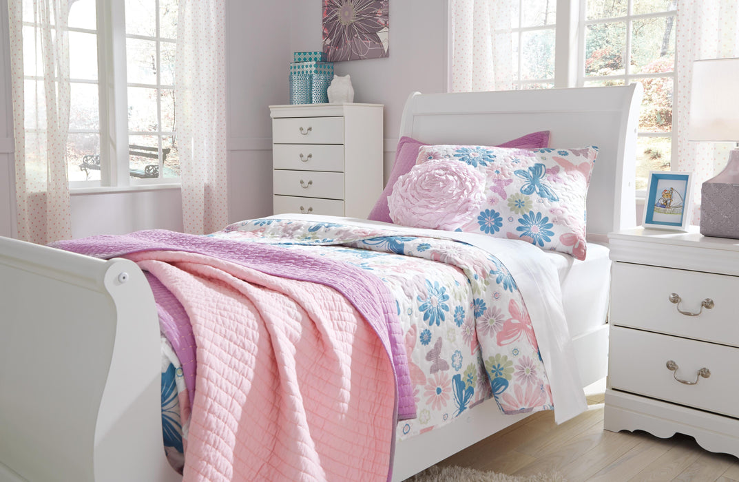 Anarasia Bed - Dimensional Outlet Furniture (Oakland, CA)