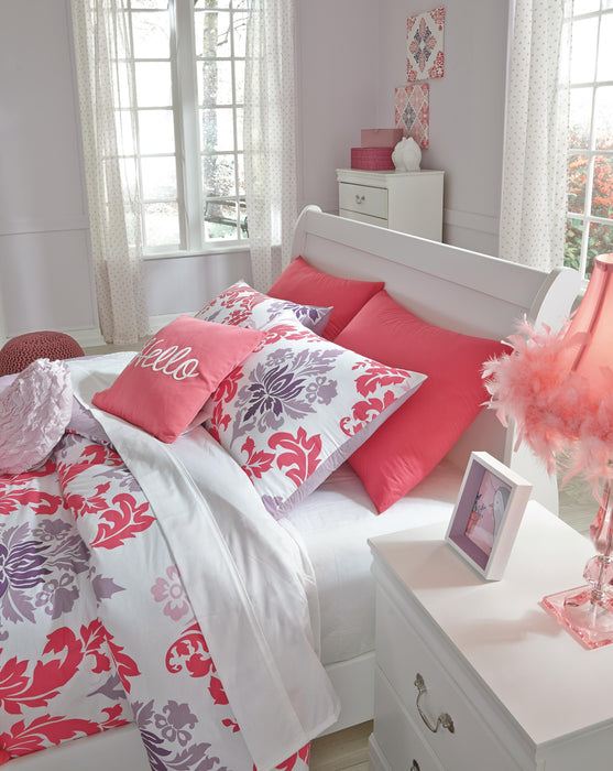 Anarasia Bed - Dimensional Outlet Furniture (Oakland, CA)