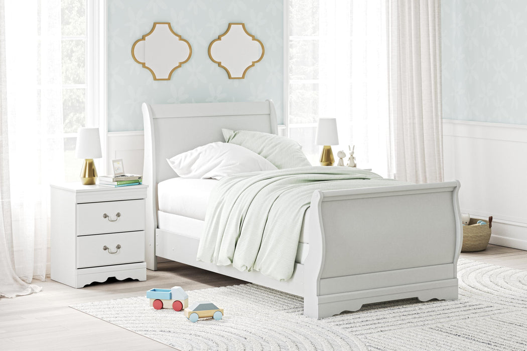 Anarasia Bed - Dimensional Outlet Furniture (Oakland, CA)
