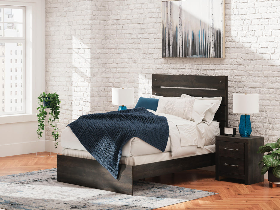 Hollivern Bedroom Set - Dimensional Outlet Furniture (Oakland, CA)