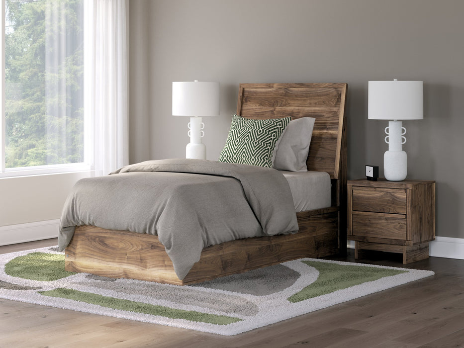Chirason Bed - Dimensional Outlet Furniture (Oakland, CA)