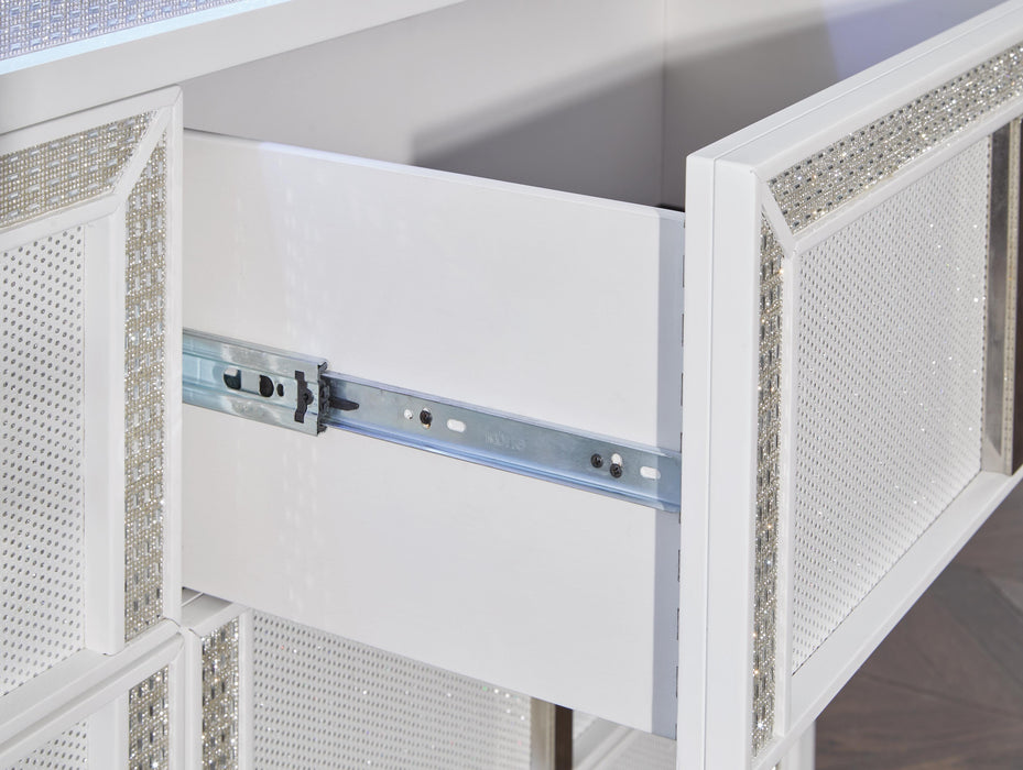 Chalanna Dresser - Dimensional Outlet Furniture (Oakland, CA)
