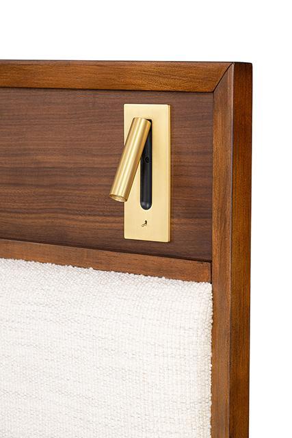 Hepburne 4 & 5 Piece Queen Bedroom Set - Dimensional Outlet Furniture (Oakland, CA)