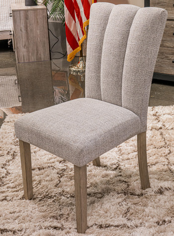 Larawyn Dining Chair - Dimensional Outlet Furniture (Oakland, CA)
