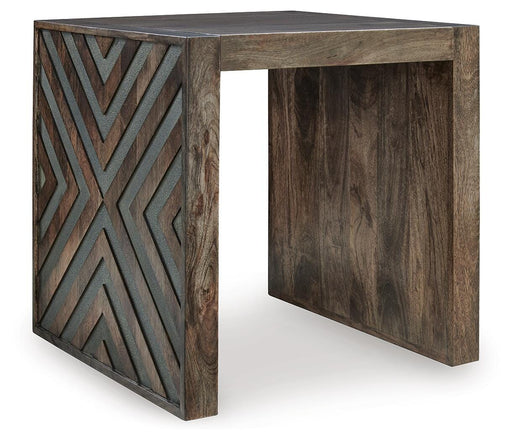 Dreggan End Table - Dimensional Outlet Furniture (Oakland, CA)