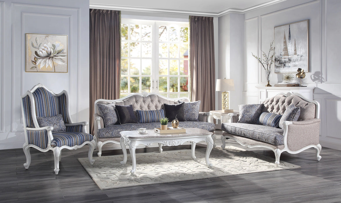 Loveseat w/3 Pillows
