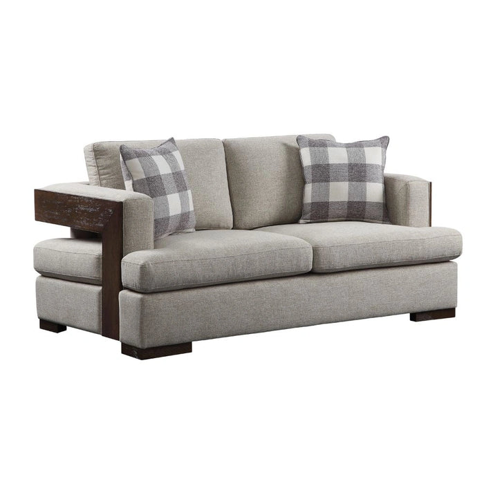 Loveseat w/2 Pillows